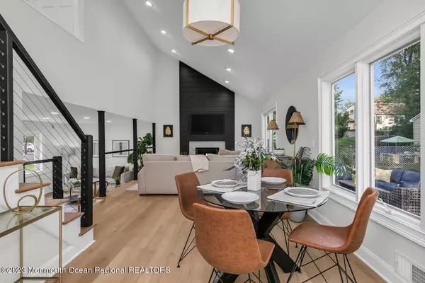 Hazlet, NJ 07730,11 Mallard Street