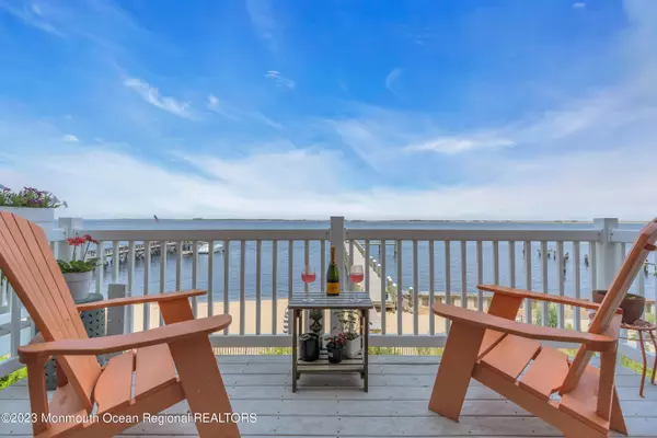 Highlands, NJ 07732,143 Beach Boulevard