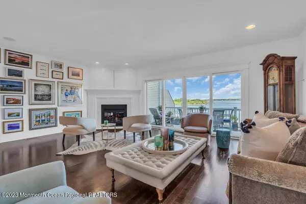 Sea Bright, NJ 07760,1332 Ocean Avenue #,  #3