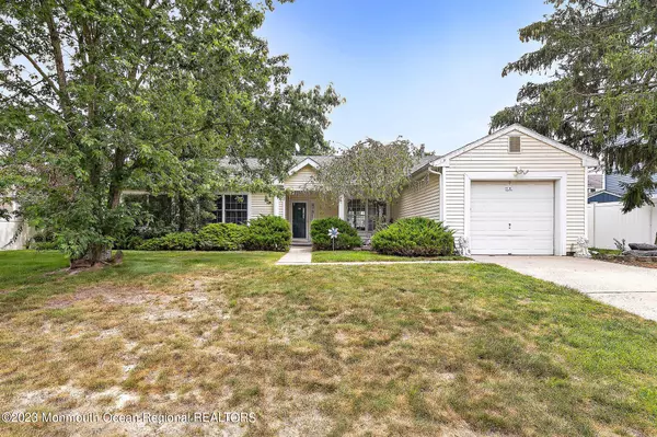 80 Deer Run Drive S, Barnegat, NJ 08005