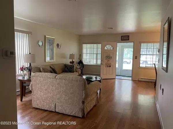 Lakewood, NJ 08701,666 Plymouth Drive