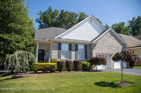 184 Scarborough Way, Marlboro, NJ 07746