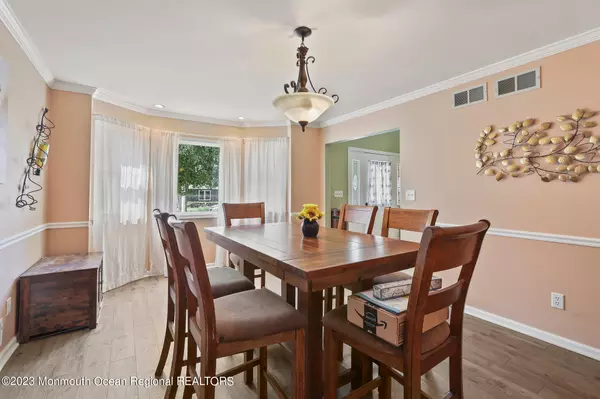 Hazlet, NJ 07734,42 Hudson Avenue