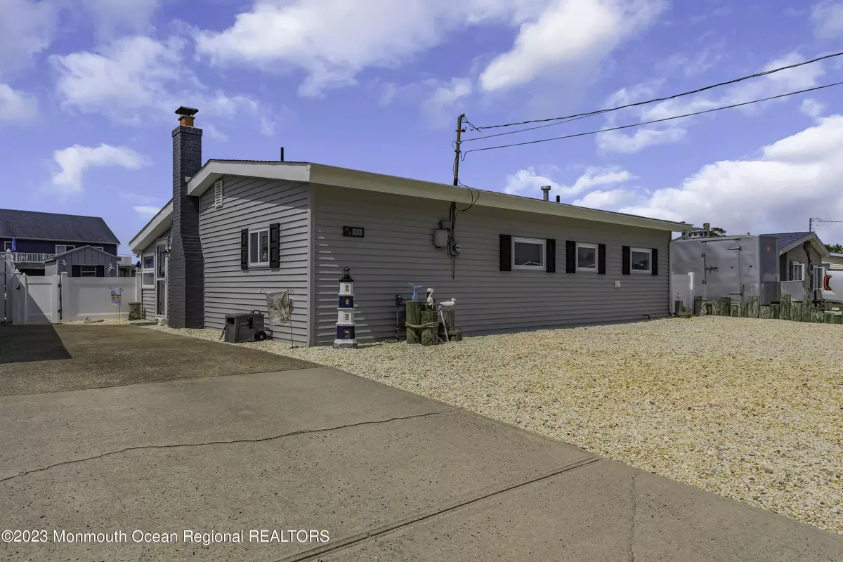 Stafford, NJ 08050,59 Lawrence Drive