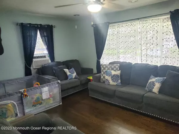 Plainfield, NJ 07060,1228 Thornton Avenue