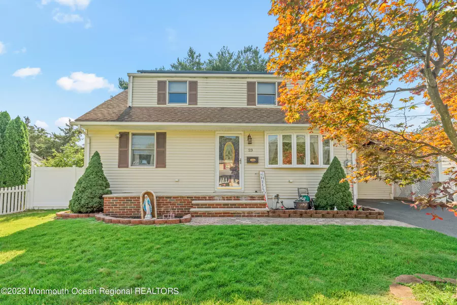 23 Mimi Road, Old Bridge, NJ 08857