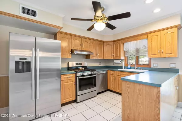 1 Hilltop Place Hazlet, NJ 07730