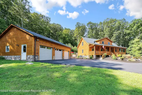 1 Harmony Hill Road, Allentown, NJ 08501