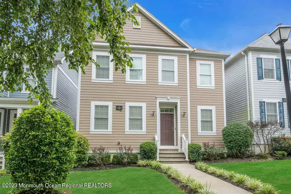 Lakewood, NJ 08701,19 Goldcrest Drive