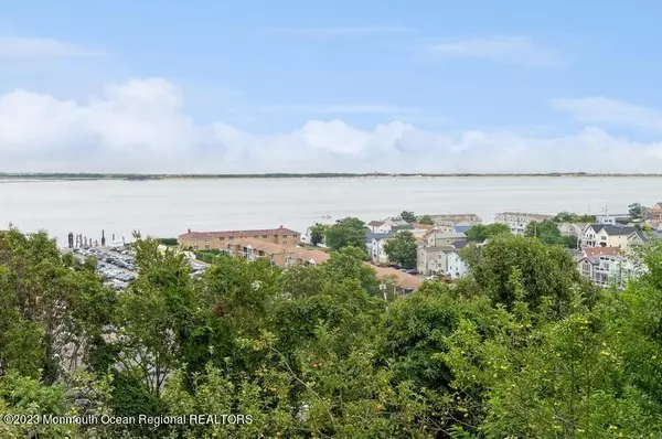 Highlands, NJ 07732,2 Ralph Street