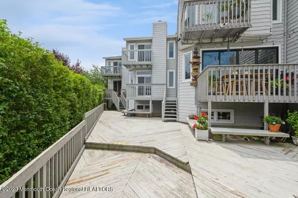 Highlands, NJ 07732,2 Ralph Street