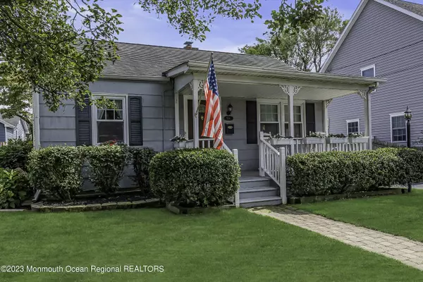 Red Bank, NJ 07701,936 Park Place