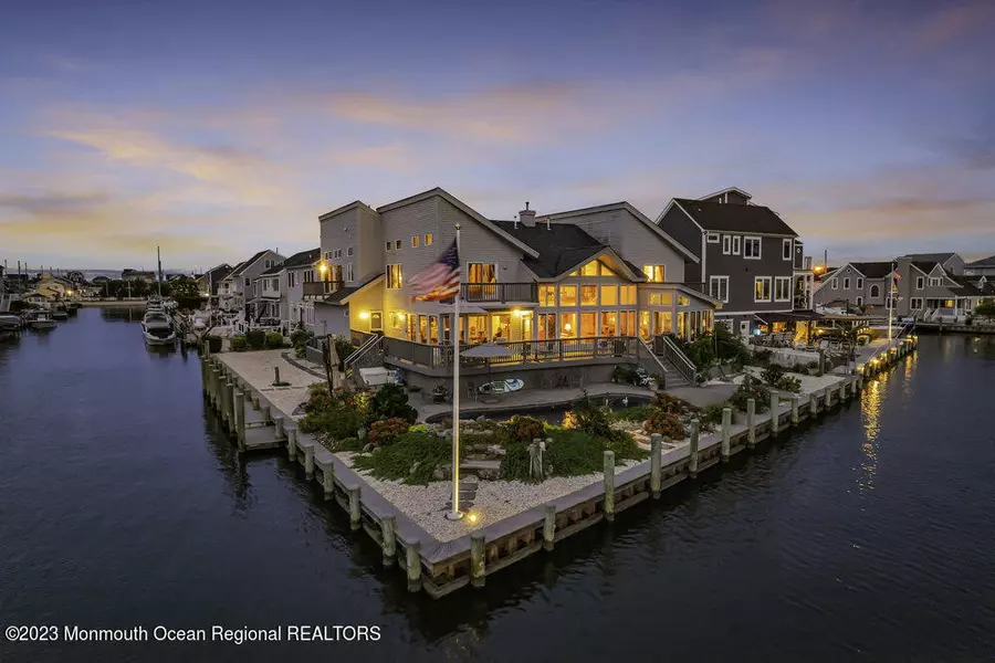 250 Silver Beach Road, Lavallette, NJ 08735