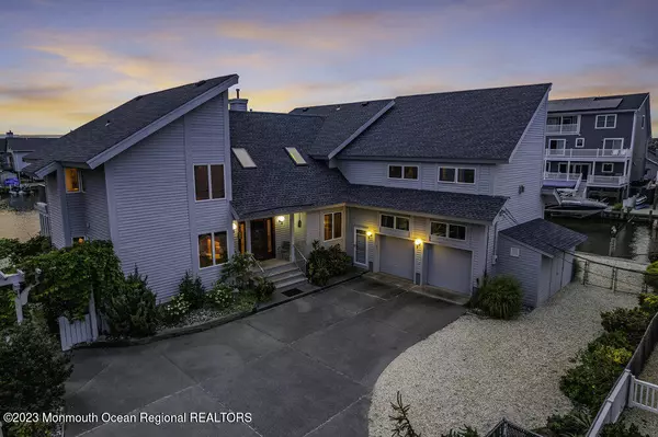 Lavallette, NJ 08735,250 Silver Beach Road