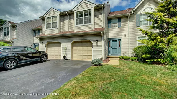 Manalapan, NJ 07726,295 Century Way