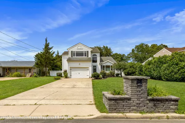 Manahawkin, NJ 08050,246 Atlantis Avenue