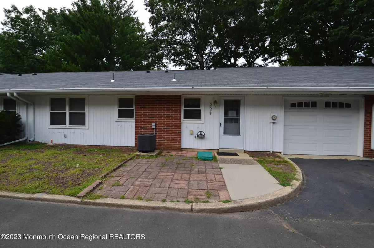 Lakewood, NJ 08701,257 Jefferson Court