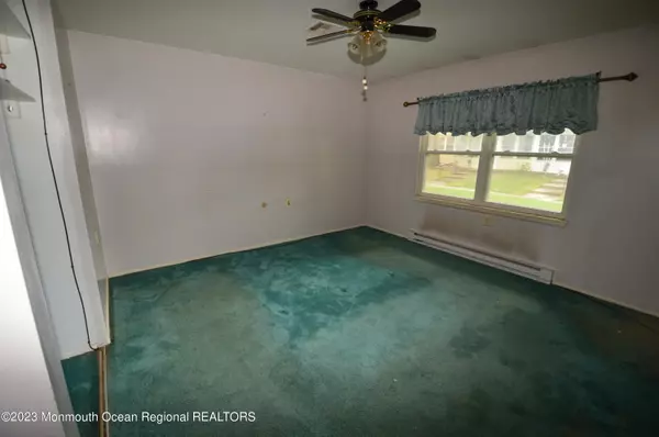 Lakewood, NJ 08701,257 Jefferson Court