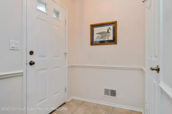 Lakewood, NJ 08701,226 Cloverdale Drive