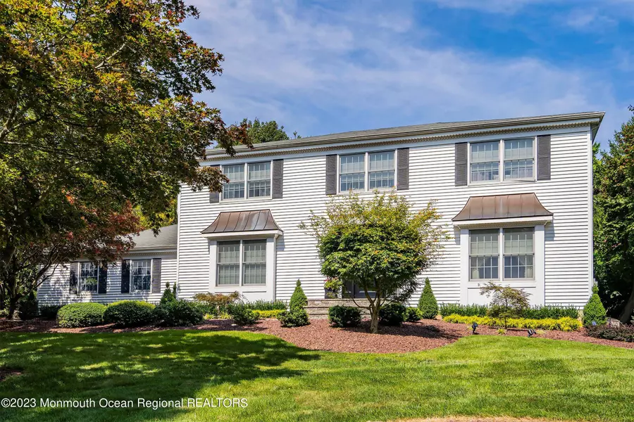 15 Huntley Road, Holmdel, NJ 07733