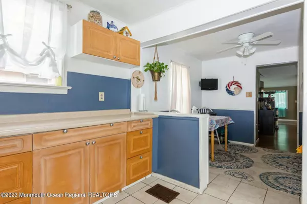 Matawan, NJ 07747,99 Highfield Avenue