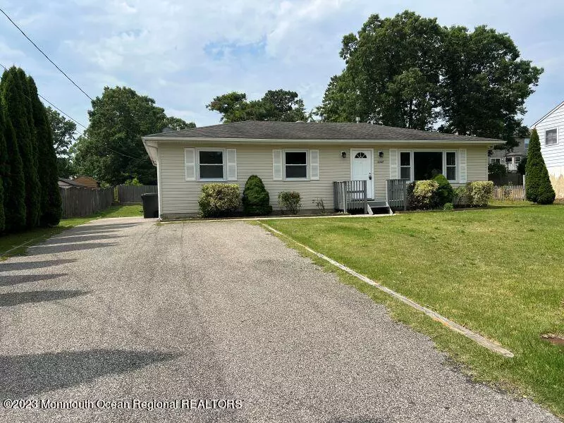 Manahawkin, NJ 08050,1007 Windlass Drive