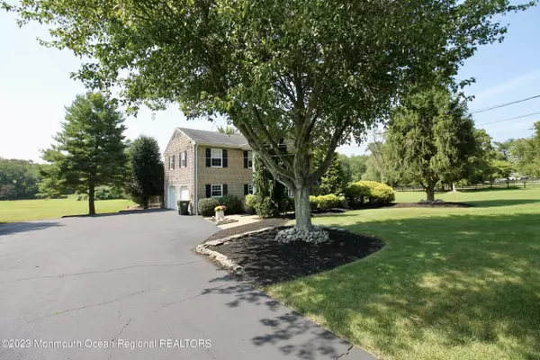 Millstone, NJ 08510,113 Stagecoach Road