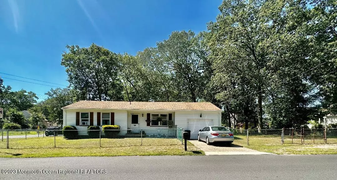 Lanoka Harbor, NJ 08734,11 1st Street