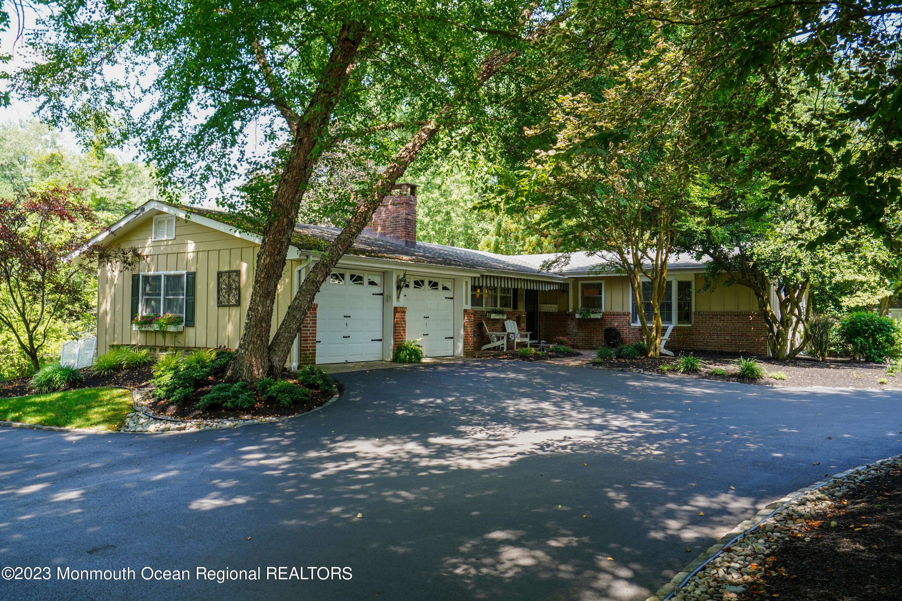 102 Samara Drive, Shrewsbury Boro, NJ 07702