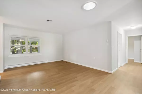 Lakewood, NJ 08701,115 Buckingham Drive