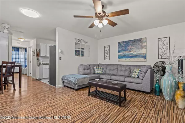 Lakewood, NJ 08701,304 W Malvern Court