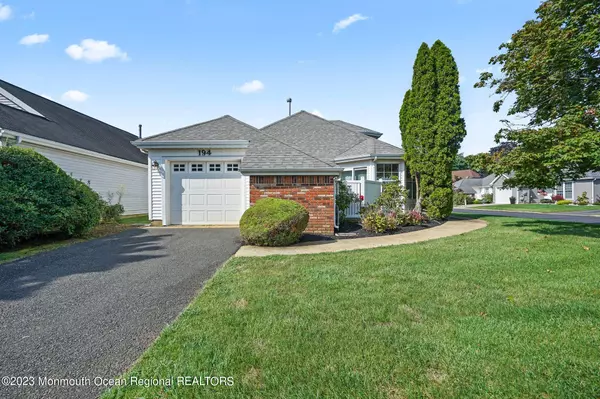 Freehold, NJ 07728,194 Loganberry Lane