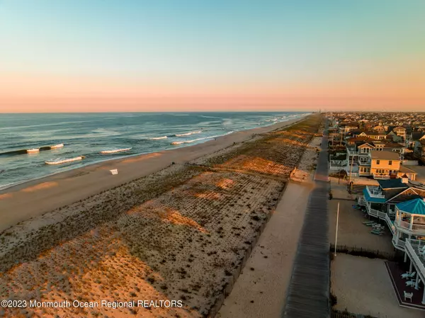 Lavallette, NJ 08735,1404 Oceanfront #DOWN