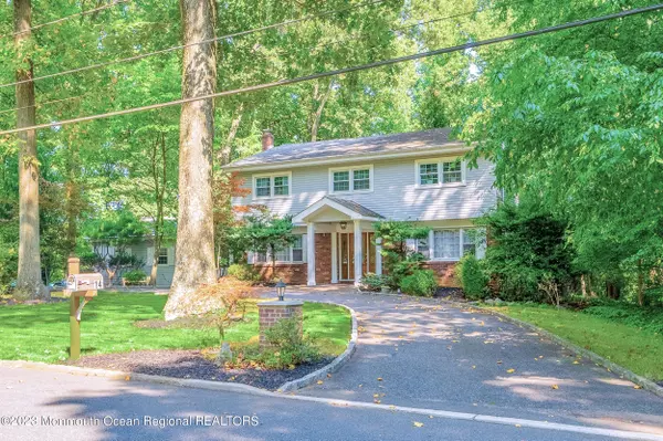 Holmdel, NJ 07733,14 Overlook Drive