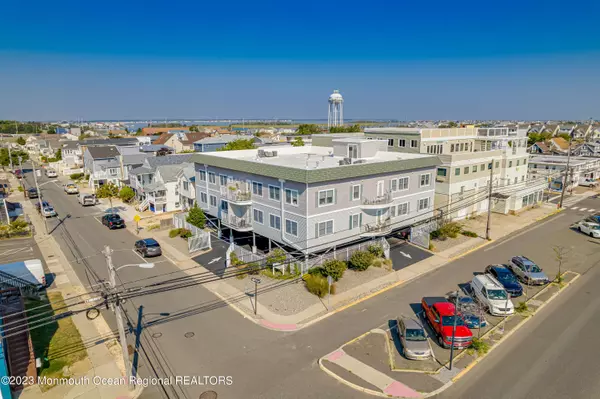 Seaside Heights, NJ 08751,202 Webster Avenue #3