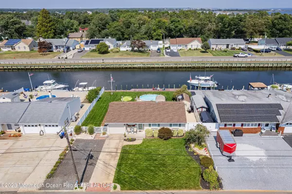 Lanoka Harbor, NJ 08734,918 Bowsprit Point