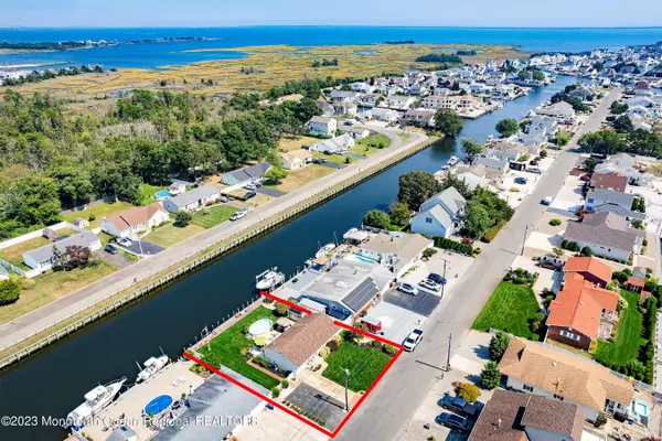 Lanoka Harbor, NJ 08734,918 Bowsprit Point