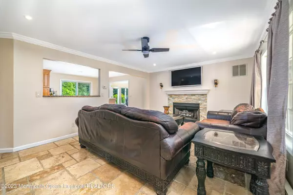 Lanoka Harbor, NJ 08734,719 Maple Road