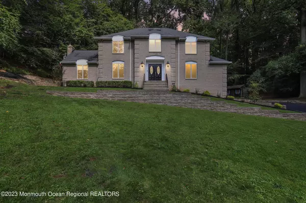 Holmdel, NJ 07733,31 Ashley Drive