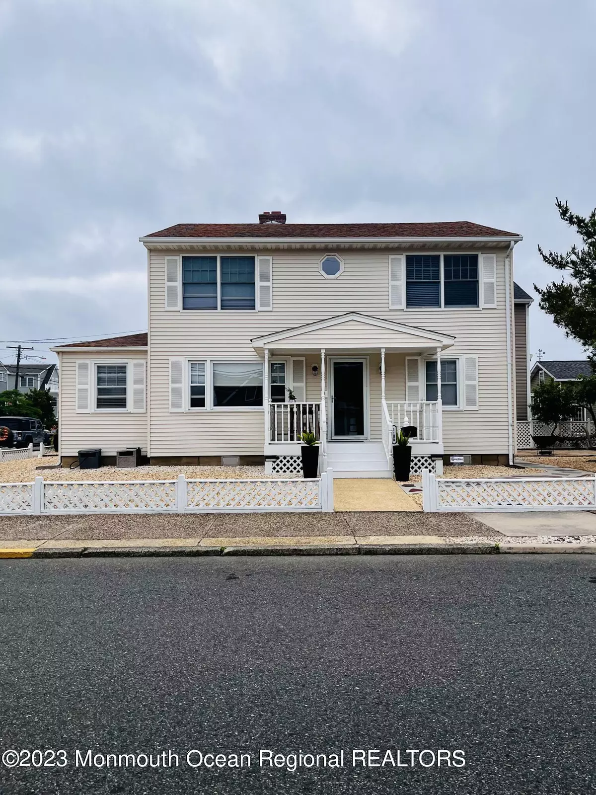 Seaside Park, NJ 08752,1100 Barnegat Avenue