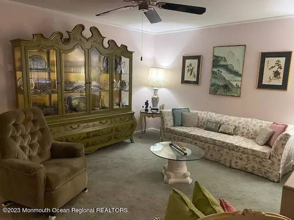 Lakewood, NJ 08701,136 Sunflower Drive