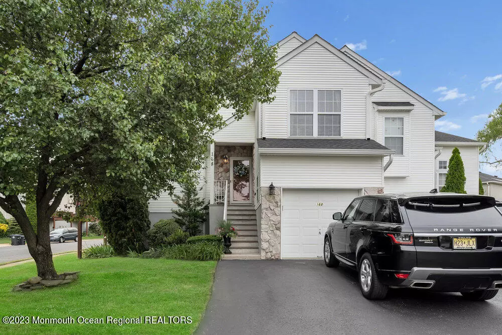 Wall, NJ 07719,168 Tennis Court