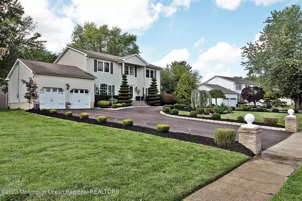 Manalapan, NJ 07726,1 Sandpiper Drive