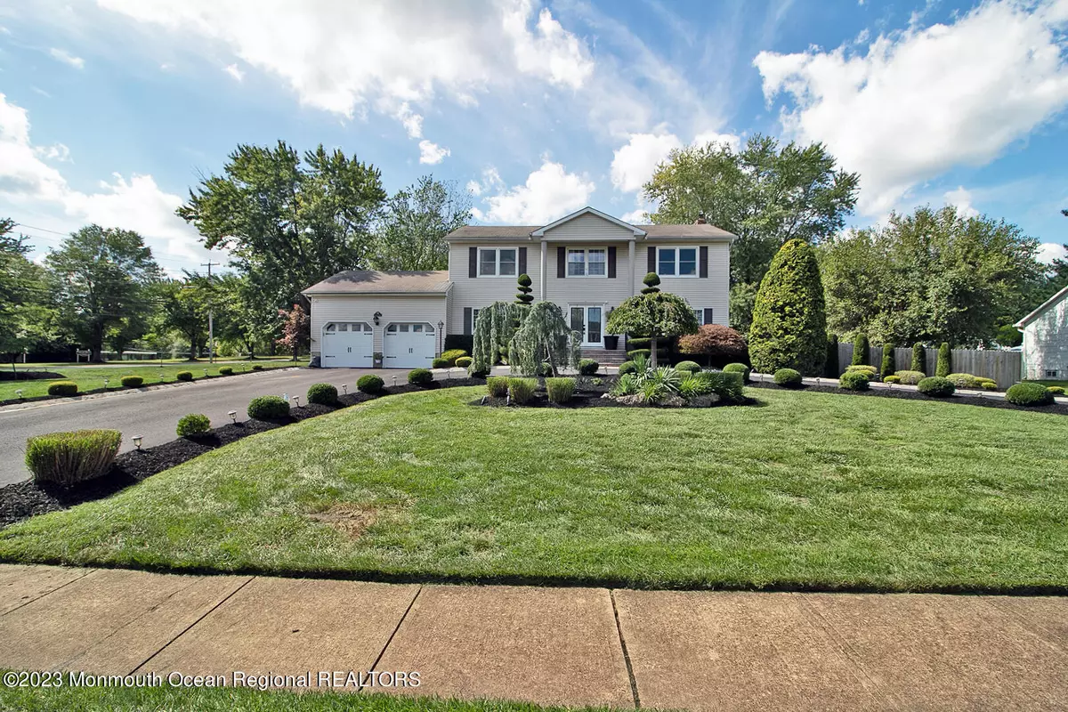 Manalapan, NJ 07726,1 Sandpiper Drive