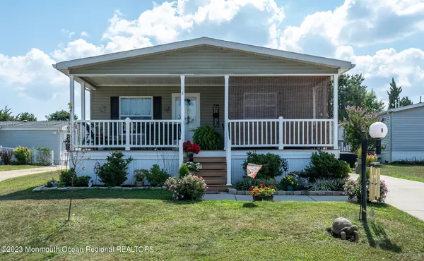 Barnegat, NJ 08005,4 Mary Court