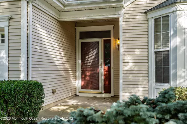 Lakewood, NJ 08701,15 Morningside Court