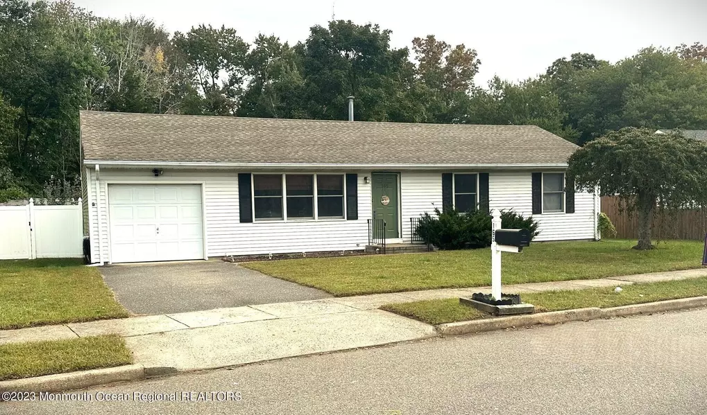 165 Beverly Drive, Barnegat, NJ 08005