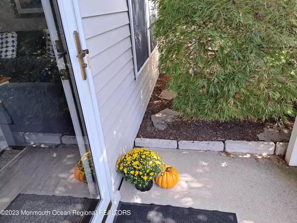 Lakewood, NJ 08701,41 Foxwood Road