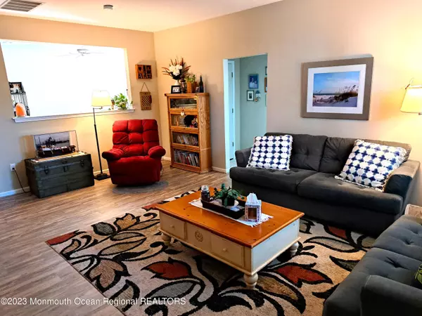 Lakewood, NJ 08701,41 Foxwood Road