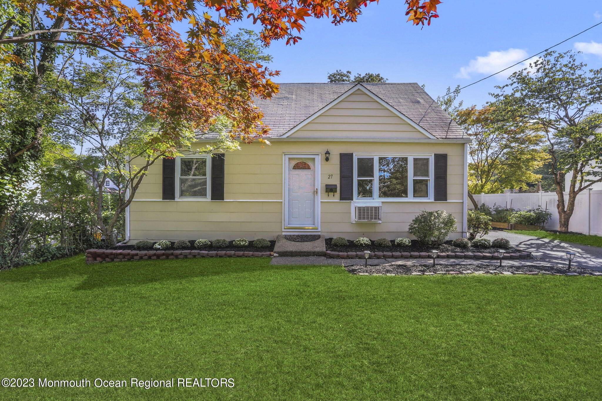 East Brunswick, NJ 08816,27 Merrill Avenue